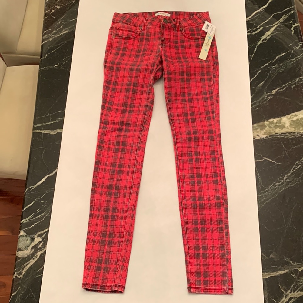 NWT. Love Fire Red & Black Skinny Jeans Size Zero